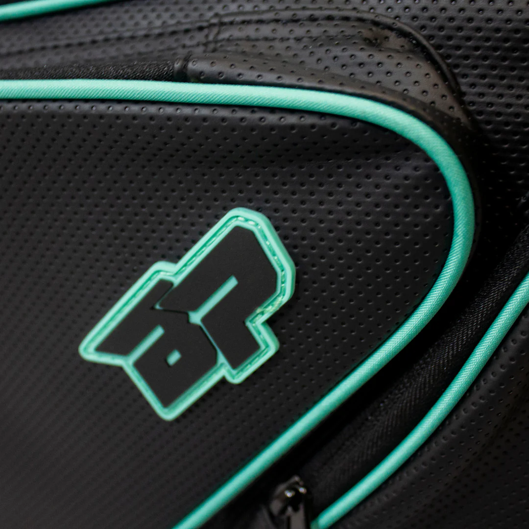 V2 PROtour™ Duffle - Image 11