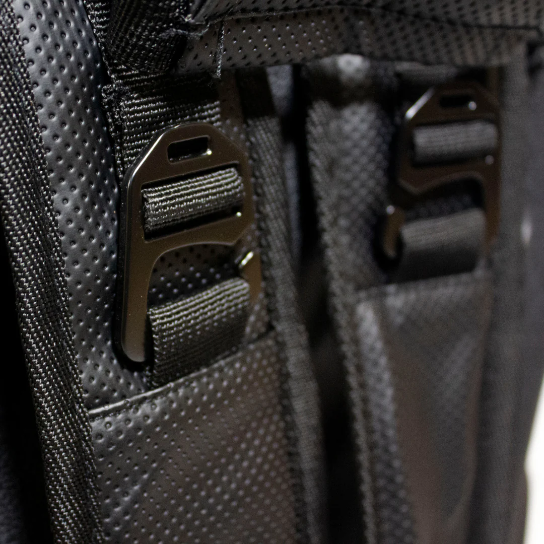 V2 PROtour™ Duffle - Image 14