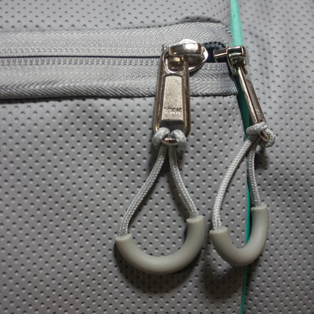 V2 PROtour™ Duffle - Image 29